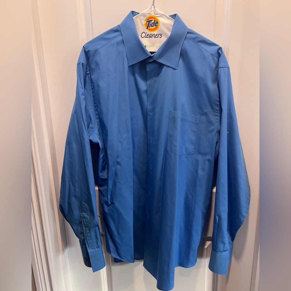Cornflower blue dress shirt. XL 17-17 1/2 x 34-35